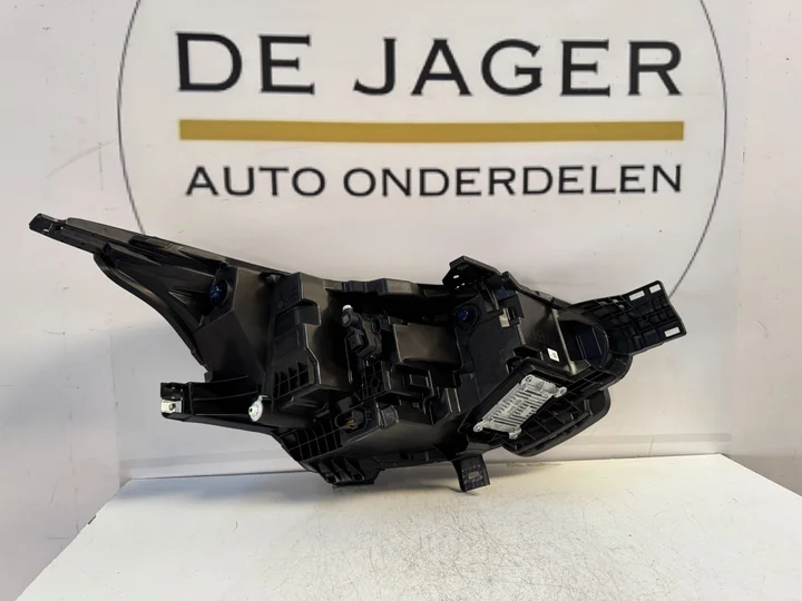 nissan-qashqai-j12-facelift-koplampen-26060hn25a-26010hn25a — foto 8