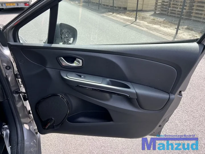2016-renault-clio-4-onderdelen-grijs-tekng-demontage — foto 10