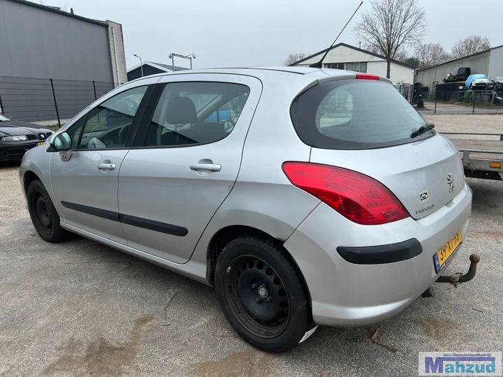 peugeot-308-1-16-16v-eps-zilver-ezrc-demontage-sloop-onderdelen — foto 4