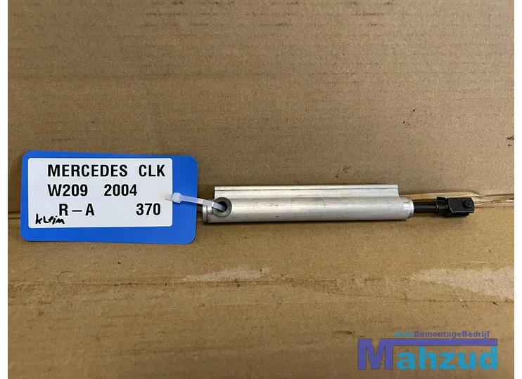 MERCEDES CLK W209 Cabrio cabriodak cilinder rechts binnen 2002-2010