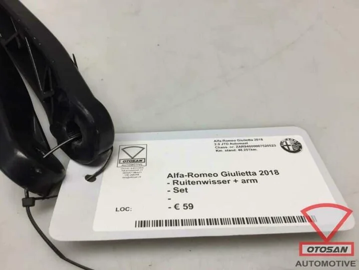 alfa-romeo-giulietta-2018-ruitenwisserarm-set-l+r — foto 2