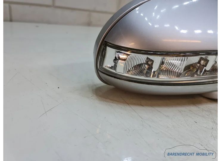 mercedes-a209-c209-w209-clk-klasse-11pins-buitenspiegel-rechts-passagierskant-grijs-zilver-origineel-nette-staat-gebruikt-buiten-spiegel-led-knipperlicht-dimmend-2002-2003-2004-2005-2006-2007-2008-2009-barendrecht-mobility-service