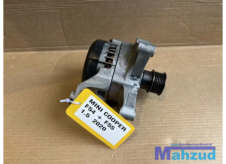 BMW MINI F54 F55 1.5 Dynamo 120a  1042113990 