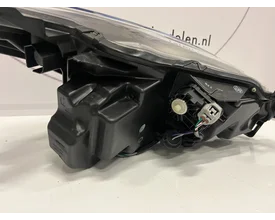 mazda-2-mk2-facelift-vol-led-koplamp-links-13-pins-d43n51040 — foto 8