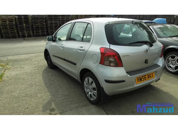 toyota-yaris-p9-10-motorblok-1kr-fe-motor