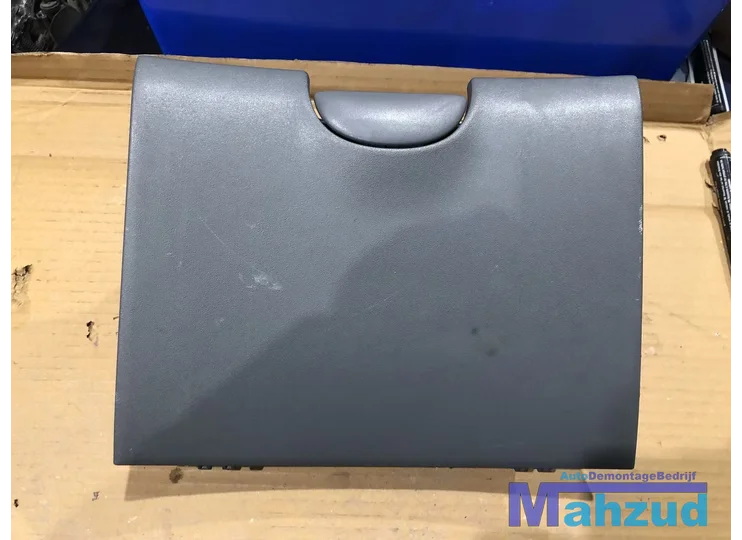 Toyota Yaris VERSO handschoenenkast dashboardkast 1999-2005