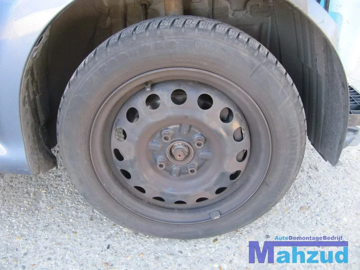 2009-toyota-aygo-10-8r3-demontage-sloop-in-onderdelen-245 — foto 22