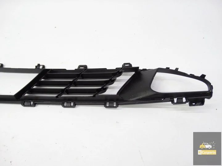 7464199-bmw-3-g20-g21-20192021-onderste-middenbumper-grille-7464199 — foto 11