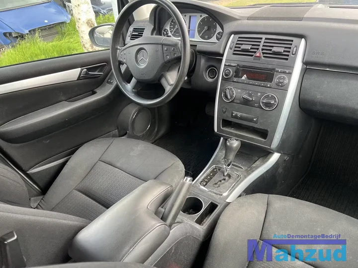 mercedes-b-klasse-w245-20-zilver-761-266960-automaatbak — foto 15