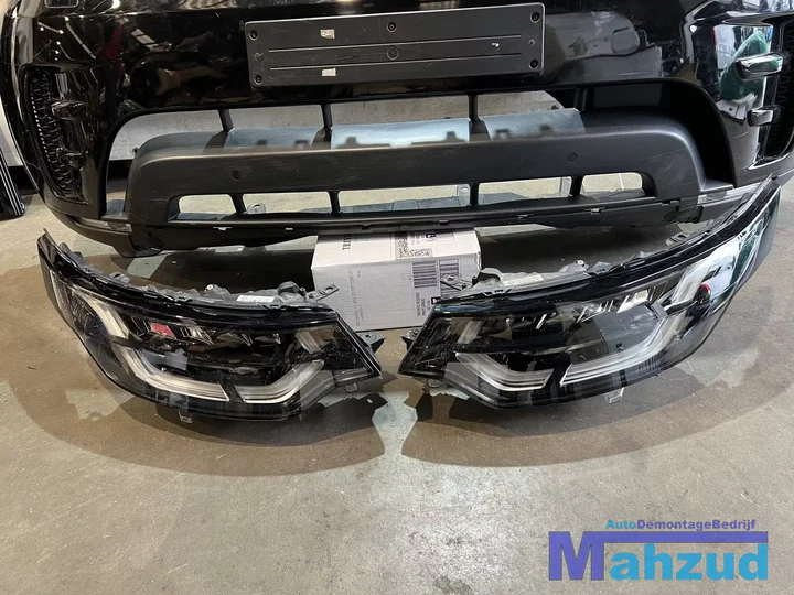 landrover-discovery-5-l462-zwart-voorkop-2017 — foto 16