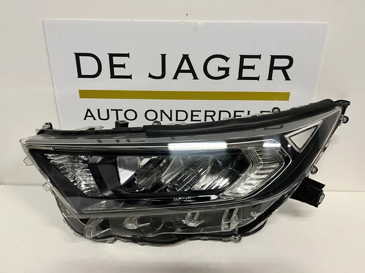 toyota-rav-4-rav4-v-koplamp-links-2018 — foto 8
