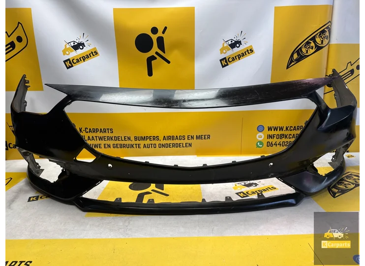 Opel insignia Front bumper 6xPDC 551004542 bumper