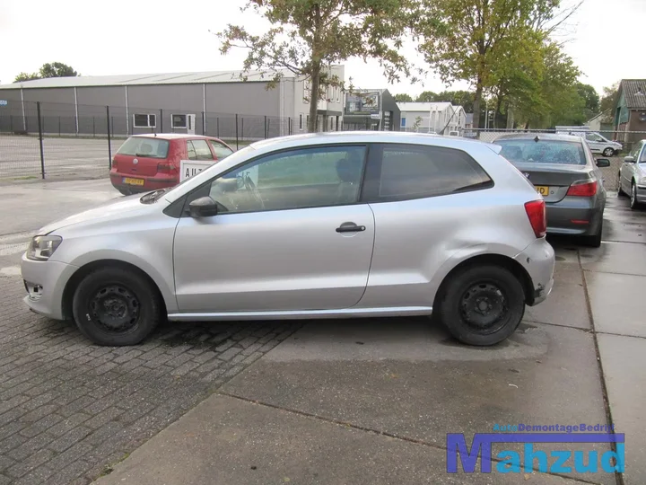 2010-volkswagen-polo-6r-12-demontage-sloop-126 — foto 4