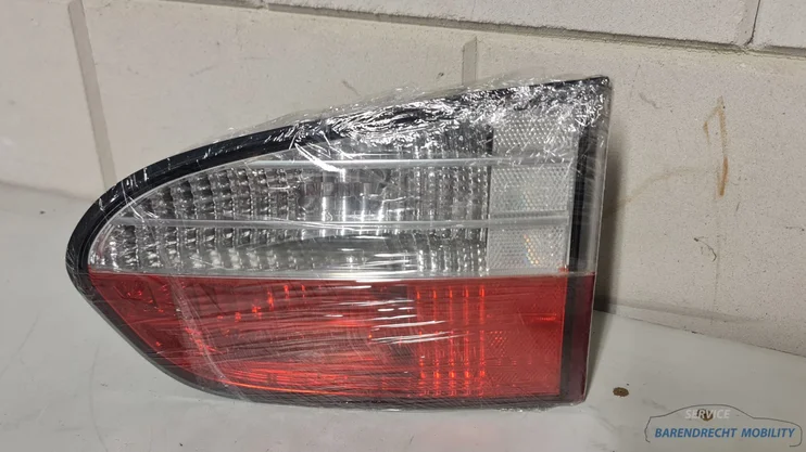 hyundai-h200-h1-achterlicht-rechts-binnen-origineel-nette-staat-gebruikt-1997-2008 — foto 10