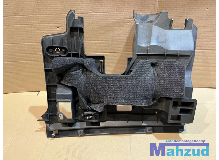 mercedes-bklasse-w245-dashboard-deel-onder-20052011