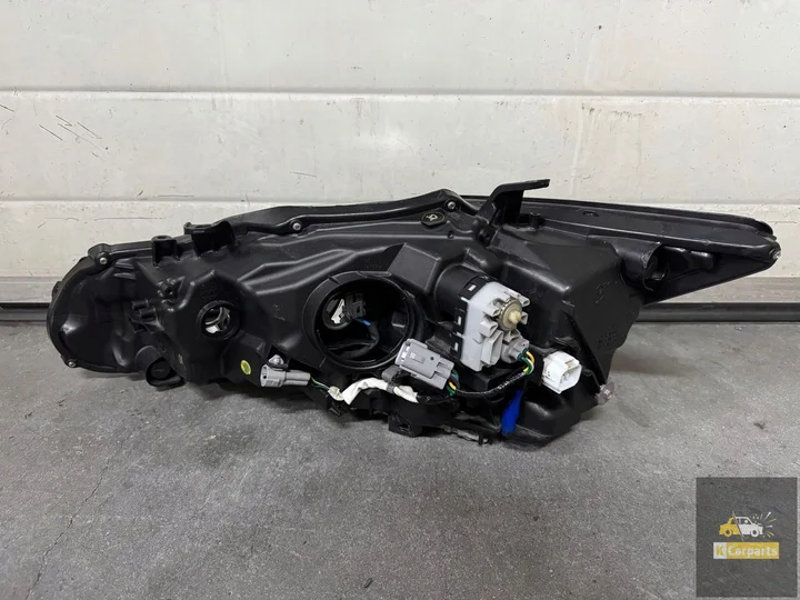 lexus-ct-200h-volledig-ledlicht-rechts — foto 3