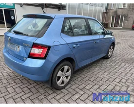 skoda-fabia-3-12-tsi-blauw-lq5x-cjzc-ped-onderdelen-sloop — foto 6
