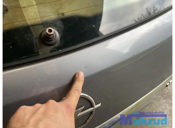 opel-astra-h-hatchback-grijs-z163-achterklep-20042011