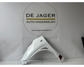 toyota-aygo-x-voorscherm-zijscherm-spatbord-links-2022