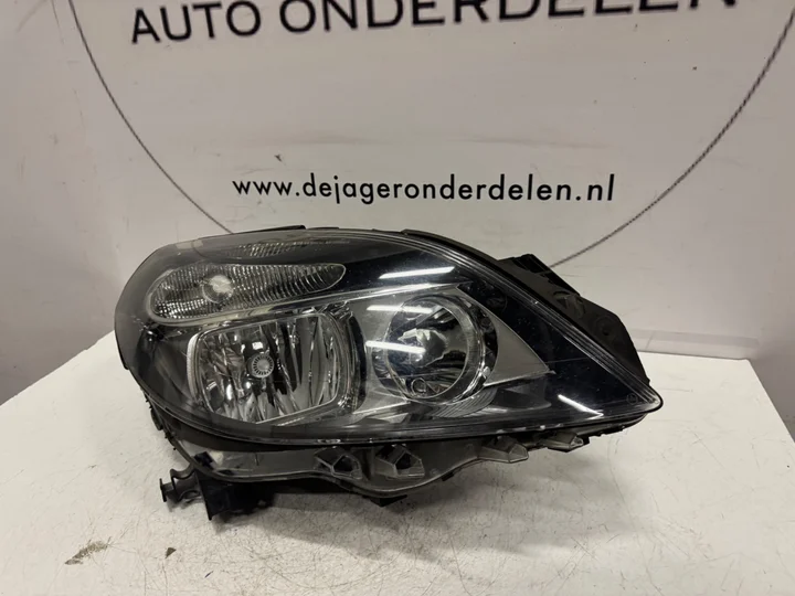mercedes-b-klasse-w246-koplamp-rechts-a2468200261 — foto 2