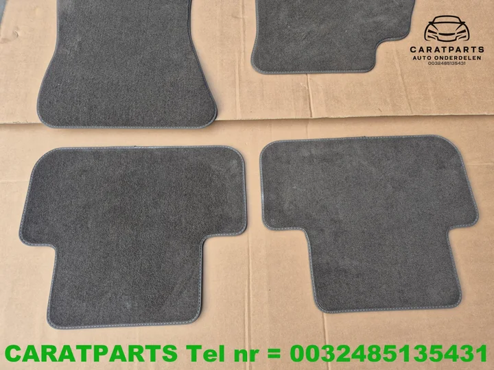 8k1863691f-8k0864450b-audi-a5-matten-set-a5-vloermatten-a4 — foto 7