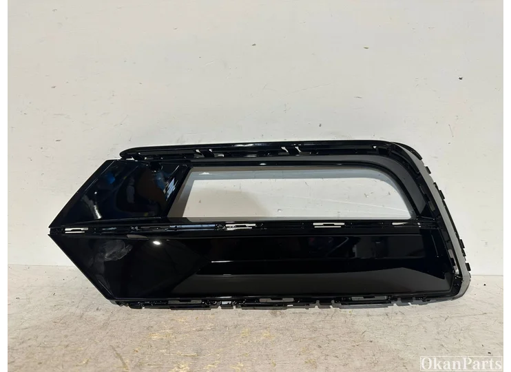 VW Passat B8 R-Line left fog lamp cover left 3G0853665F