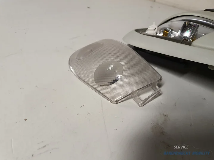binnenverlichting-mercedes-w163-ml-m-klasse-16228387-origineel-gebruikt-1998-2004 — foto 4