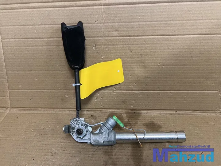 opel-corsa-d-rechts-voor-gordel-spanner-20052014-3-deurs — foto 2