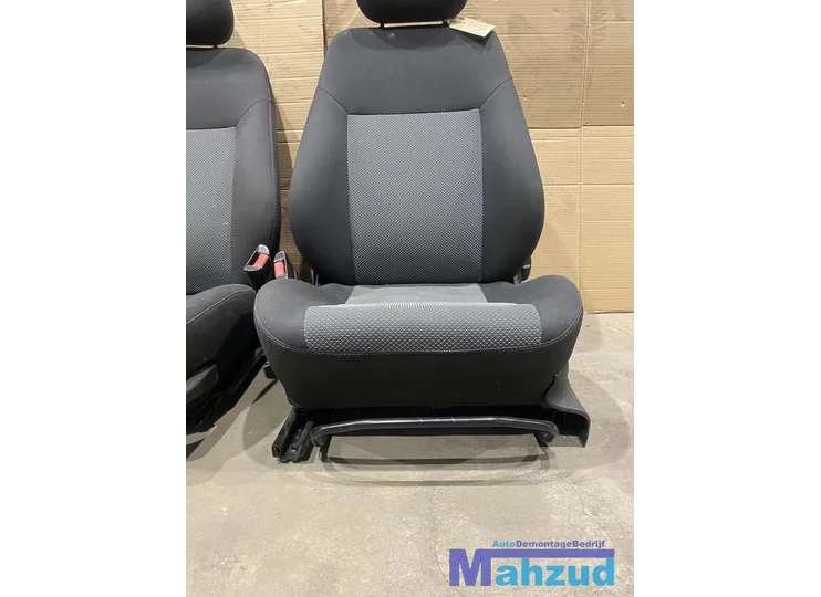 opel-meriva-a-zwart-stof-interieur-20032010