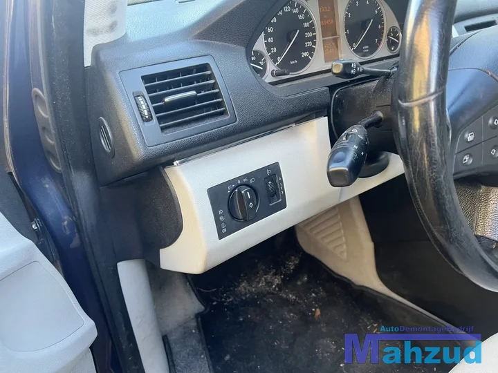 b-klasse-w245-middenconsole-dashboard-interieur-delen-0511 — foto 11