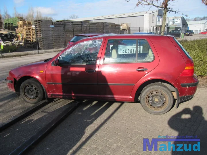 1999-volkswagen-golf-4-16-demontage-sloop-114 — foto 4