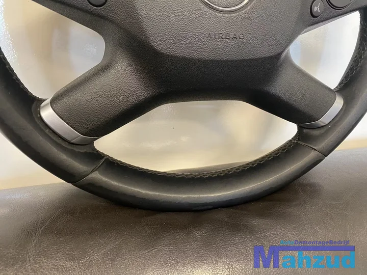 mercedes-cklasse-w204-stuurwiel-stuur-met-airbag — foto 9