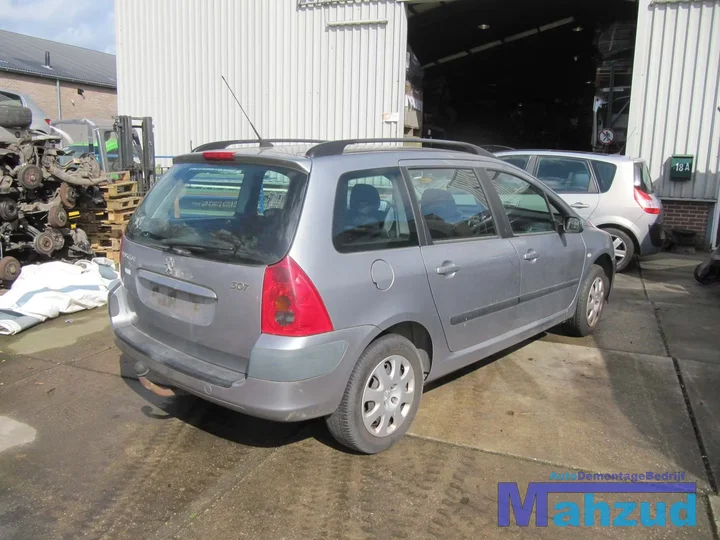 2004-peugeot-307-break-sw-16-16v-demontage-sloop-237 — foto 4