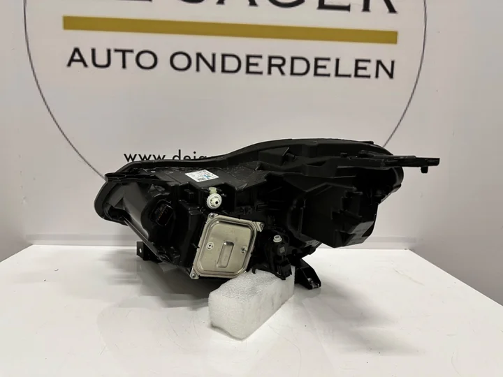 renault-captur-ii-koplamp-led-pure-vision-260104095r-rechts — foto 3