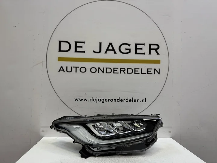 toyota-yaris-4-p21-vol-led-koplamp-rechts