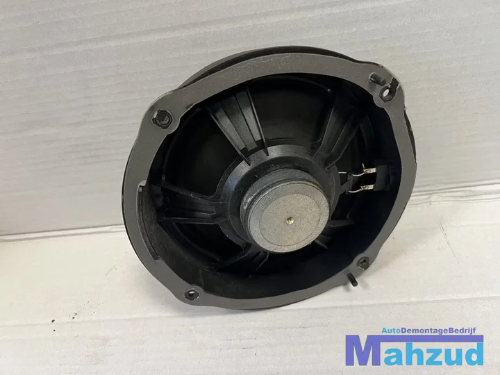 seat-leon-3-5f-rechts-voor-speaker-20122021 — foto 4
