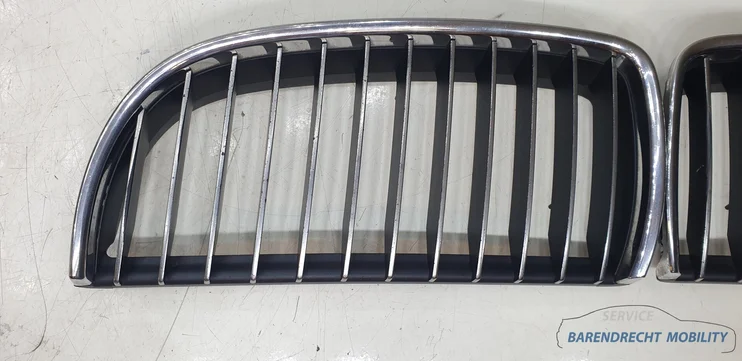 grille-bmw-e90-3-serie-grill-zwart-chrome-origineel-gebruikt-2005-2008 — foto 4
