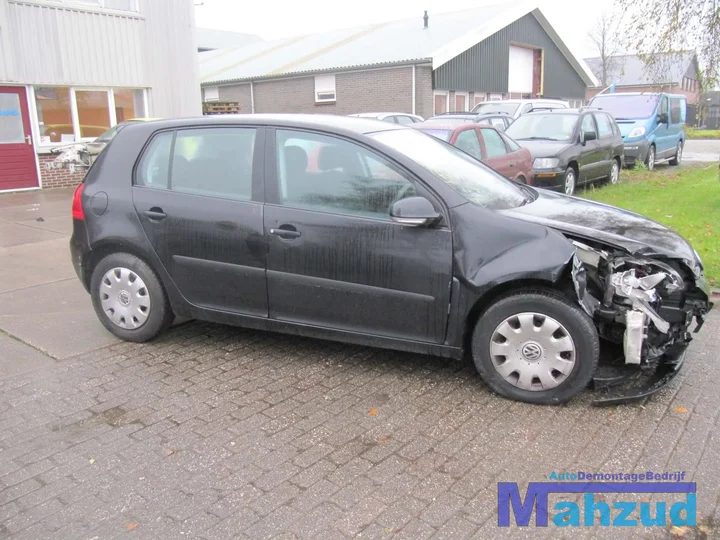 volkswagen-golf-5-16-fsi-demontage-sloop — foto 8