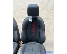 bmw-1-serie-f40-sport-interieur-zwart-leer-2019 — foto 2