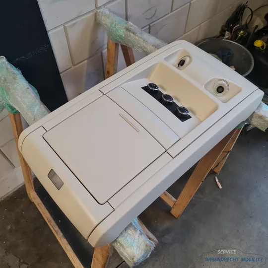 plafond-console-chrysler-grand-voyager-binnenverlichting-5kr87dw1ab-opbergvak-climate-controll-achter-origineel-gebruikt-2008-2014 — foto 5