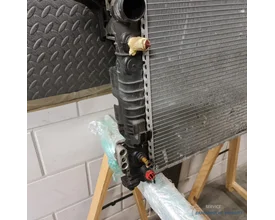 koelerpakket-ml-w164-mercedes-koelventilator-a2515000304-a2515000103-radiateur-2006-2012 — foto 7