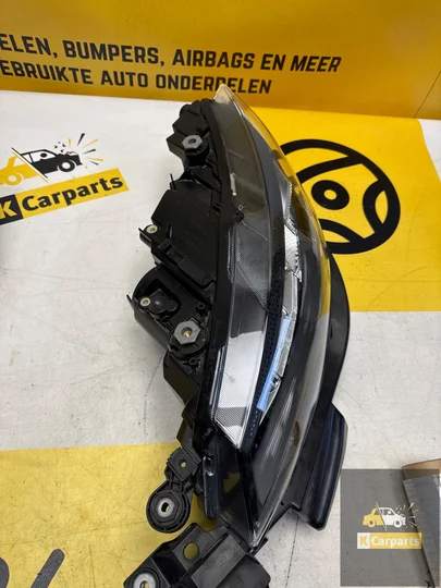 seat-ibiza-v-led-koplamp-6f1941005f-links-origineel — foto 5