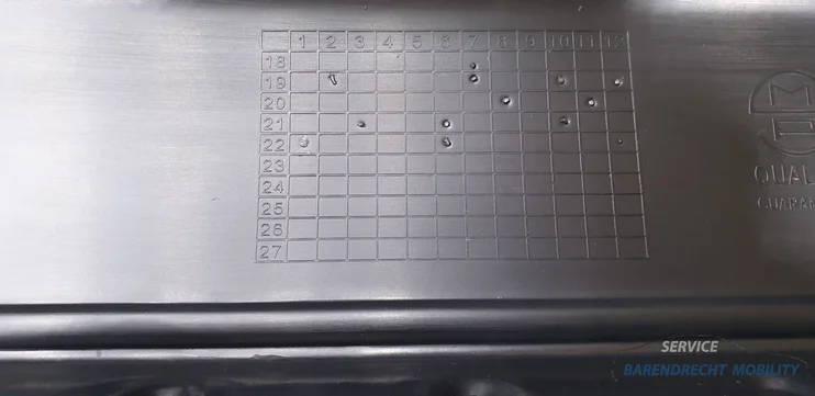 achterbumper-ford-transit-courier-connect-achter-bumper-zwart-zo-goed-als-nieuw — foto 17