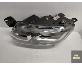 73278187-toyota-proace-city-lamp-links — foto 2
