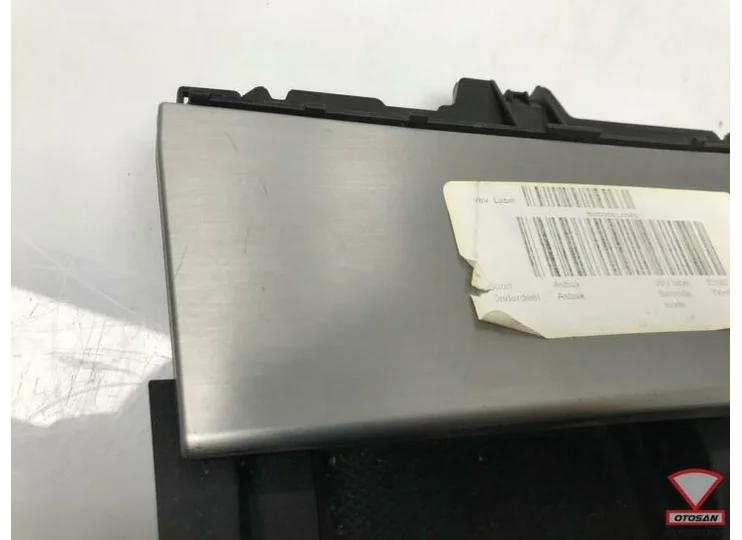 Mercedes C Klasse W204 Asbak A2046801350