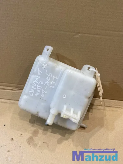 05-chevrolet-matiz-expansievat-koelvloeistof-reservoir-tank — foto 3