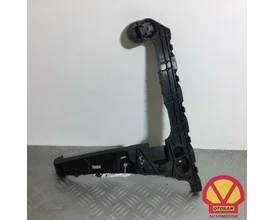 audi-a4-8w-sedan-geleidingstuk-achterbumper-rechts-8w5807454