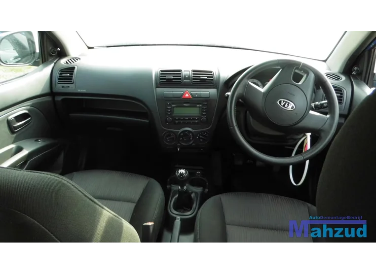 kia-picanto-sa-compleet-interieur-zwart
