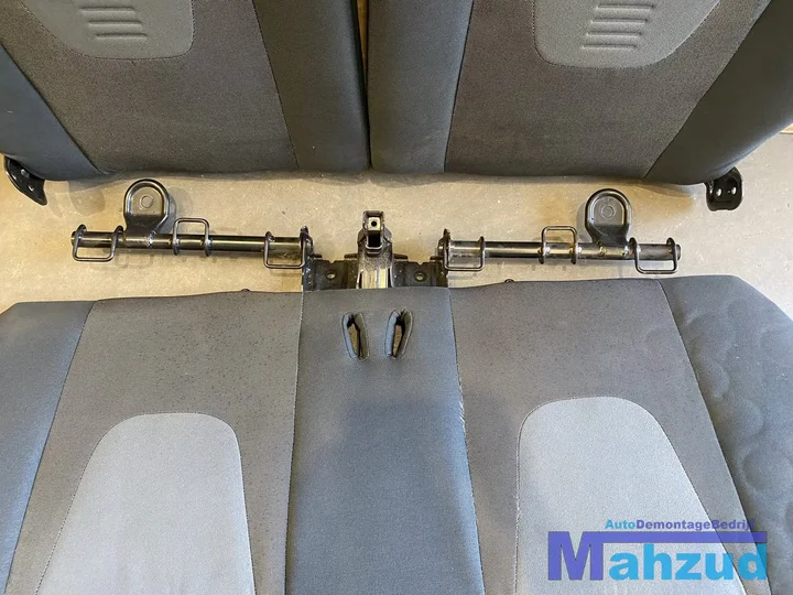 ford-ka-2-grijs-rechts-stoel-passagierstoel-achterbank-20082016 — foto 14