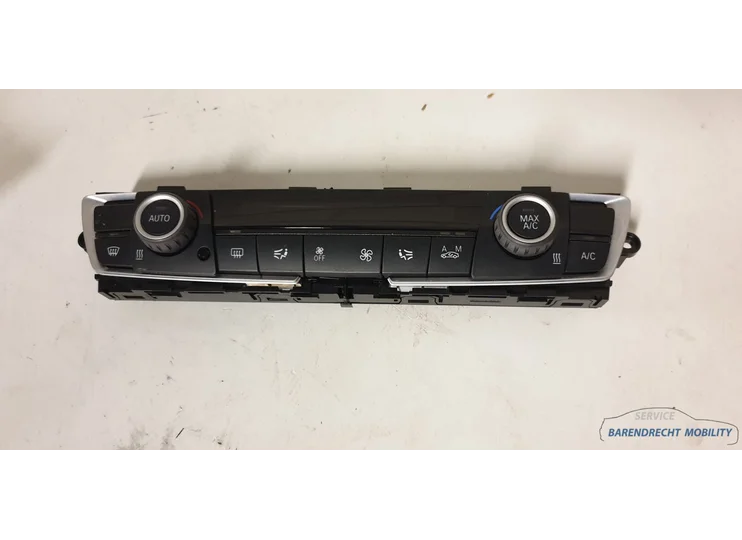 Panneau chauffant BMW série 1 F20 climatisation d'origine utilisé 2011 / 2019